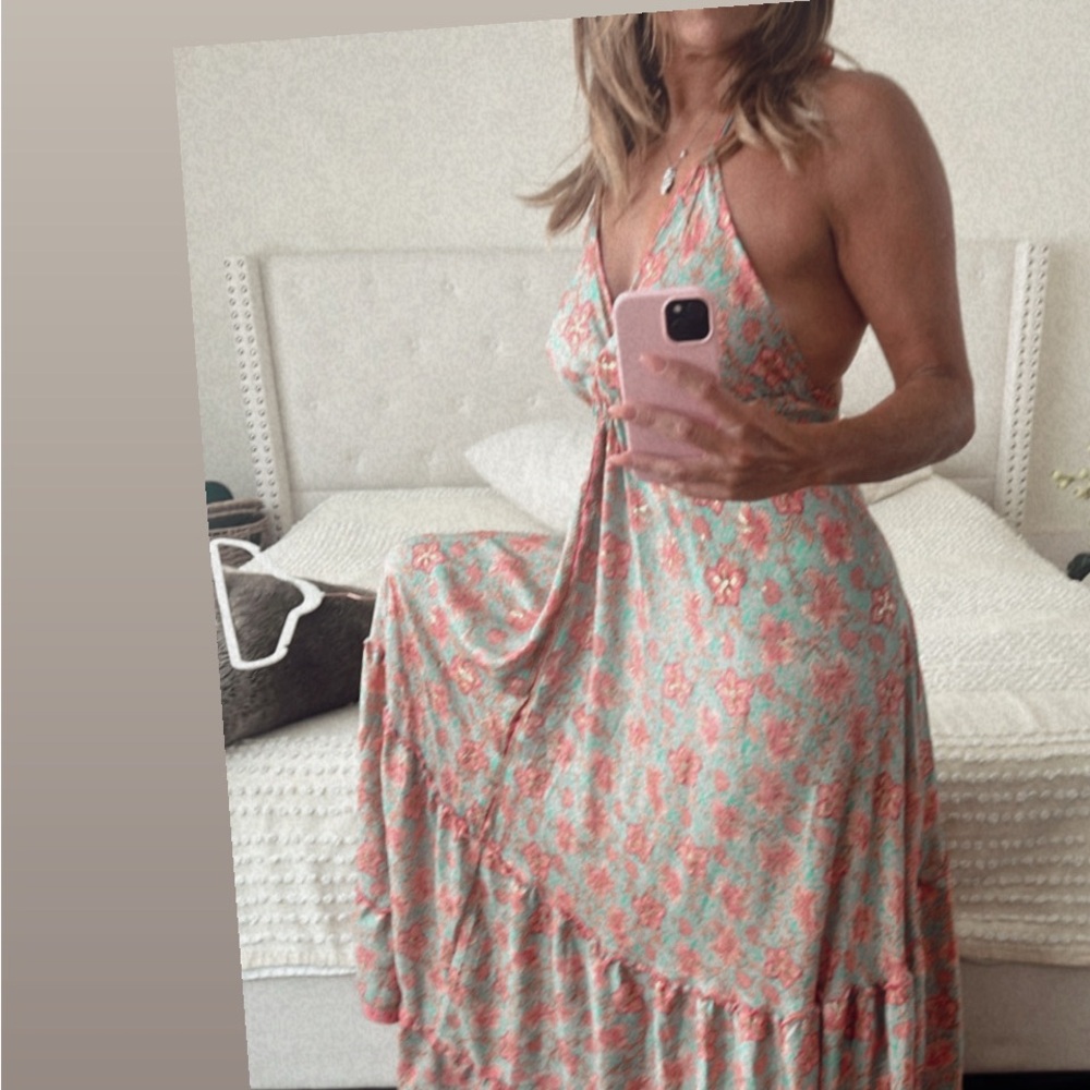 Green Ruffled Tiered Halter Sundress - Picture 3 of 3